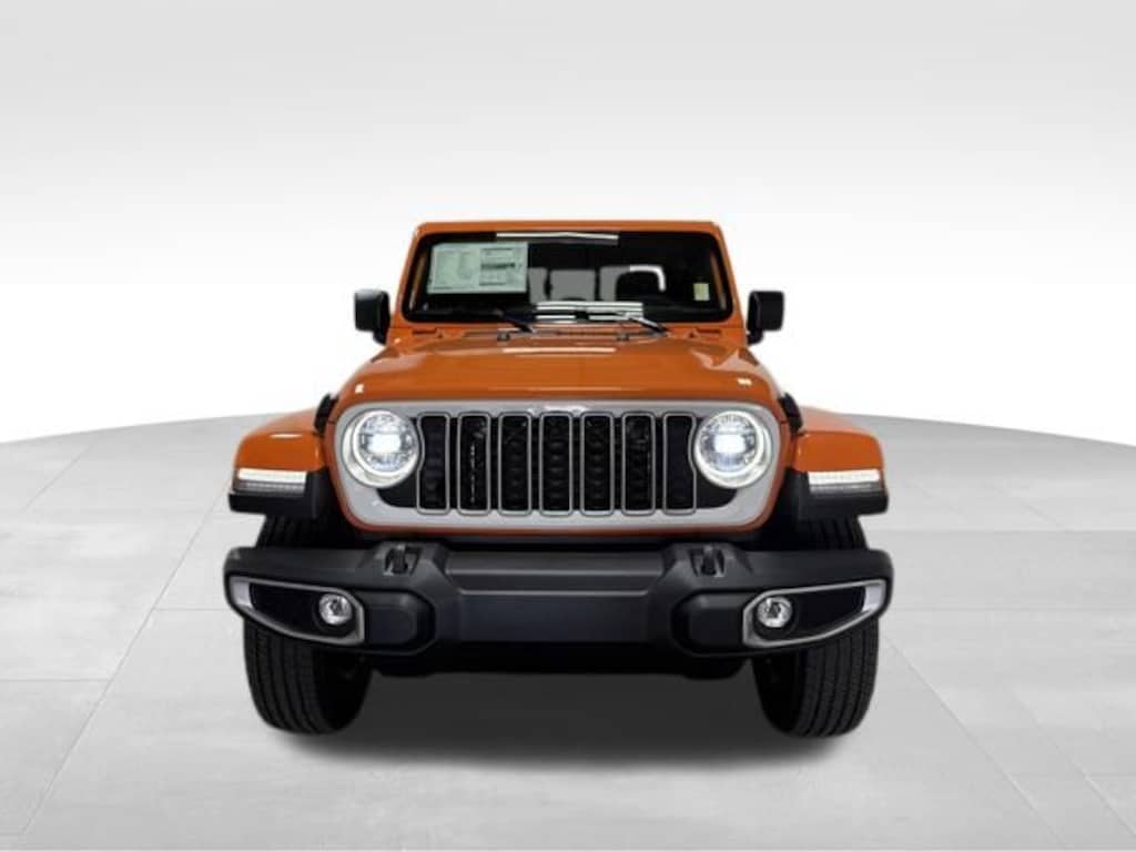 New 2026 Jeep Gladiator Sahara Pickup