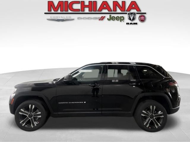 2027 Jeep Grand Cherokee Sport Utility 