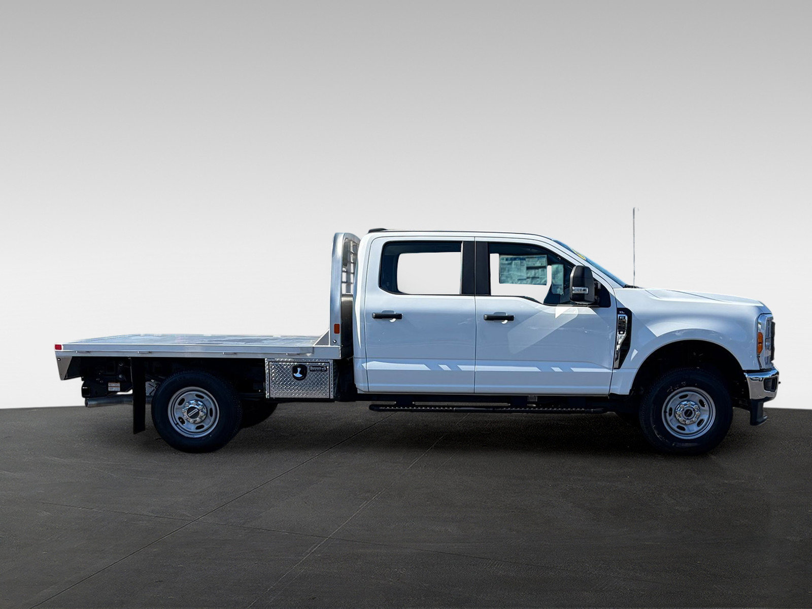 Used 2023 Ford Super Duty F-250 SRW XL TRUCK
