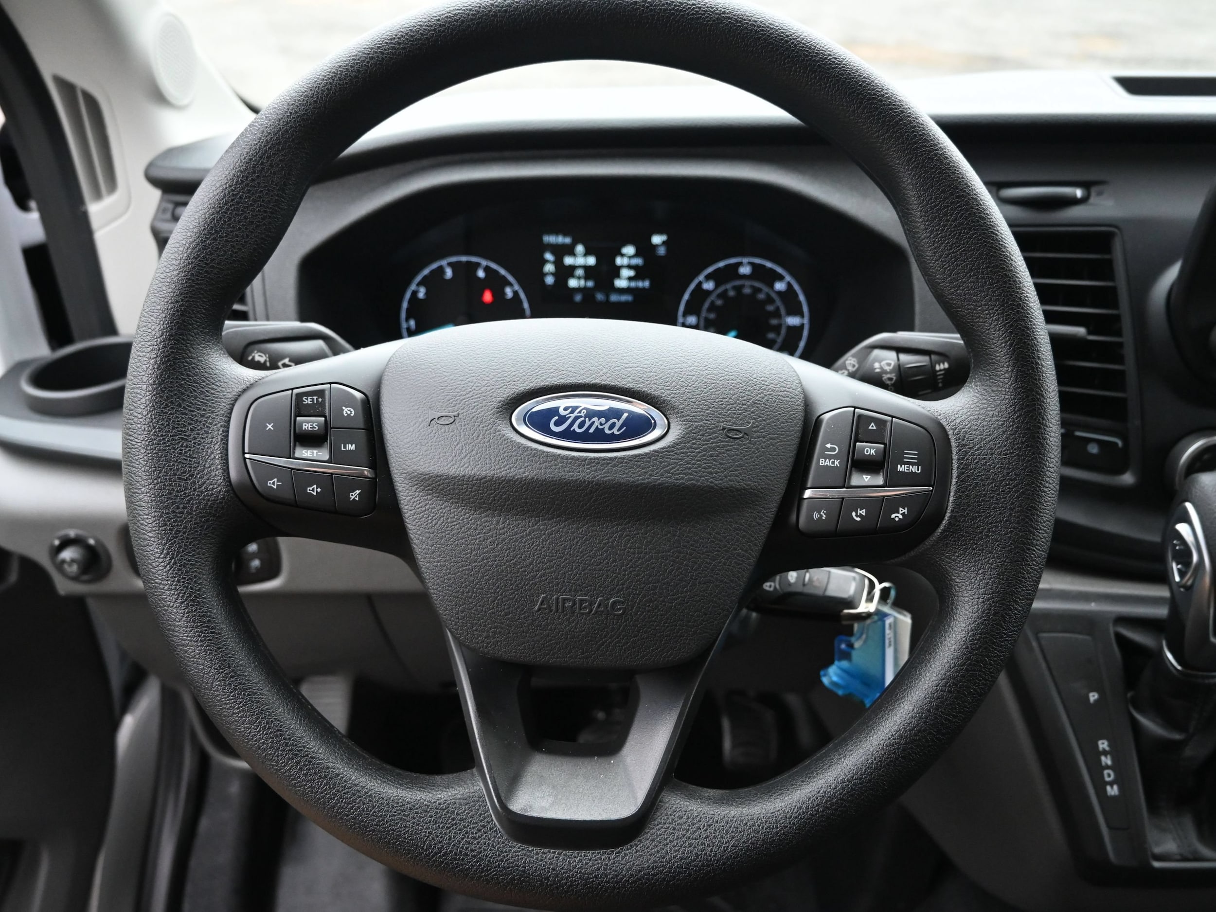 2025 Ford Transit Cutaway Base - Photo 9