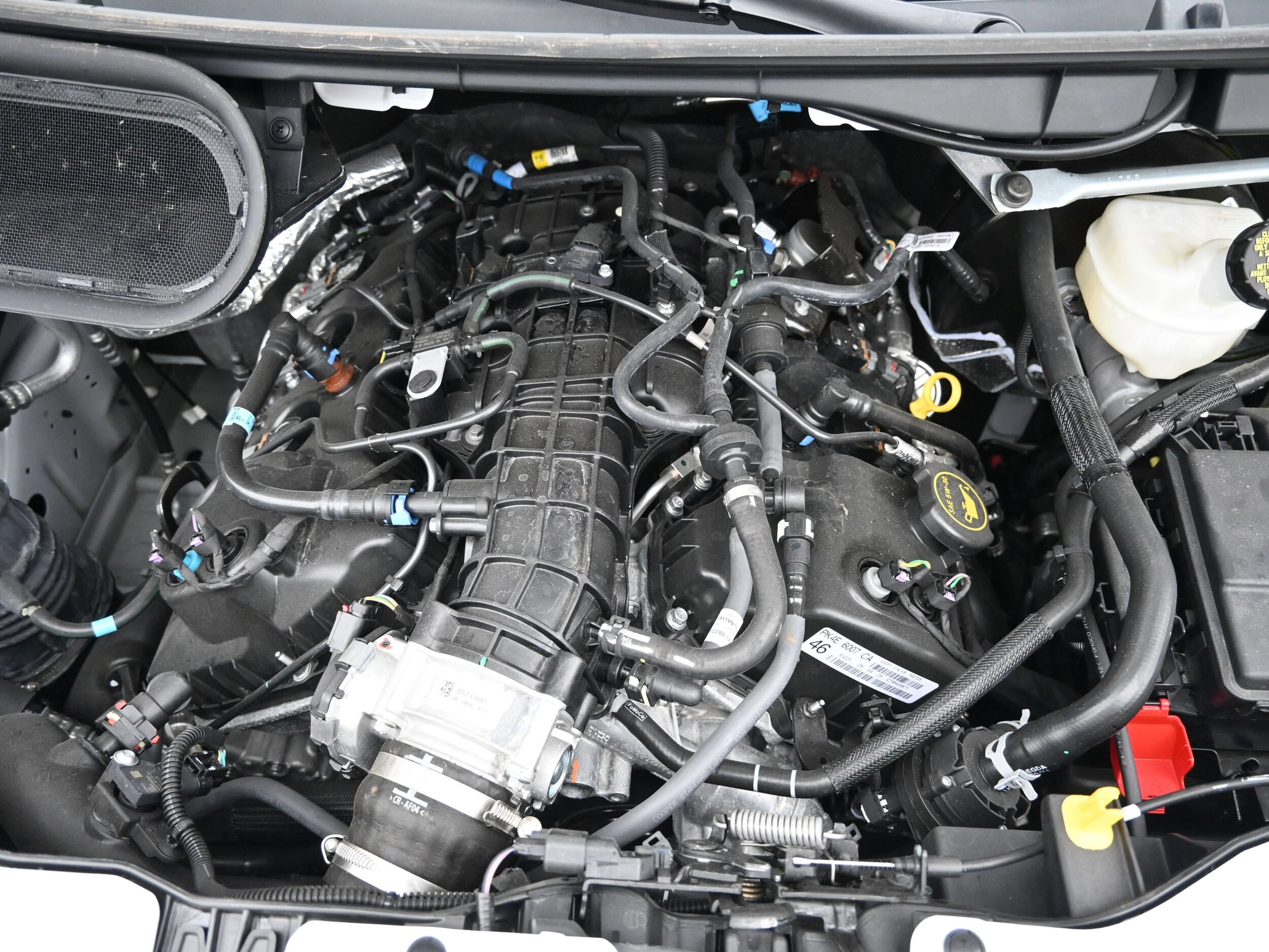 2025 Ford Transit Cutaway Base - Photo 15