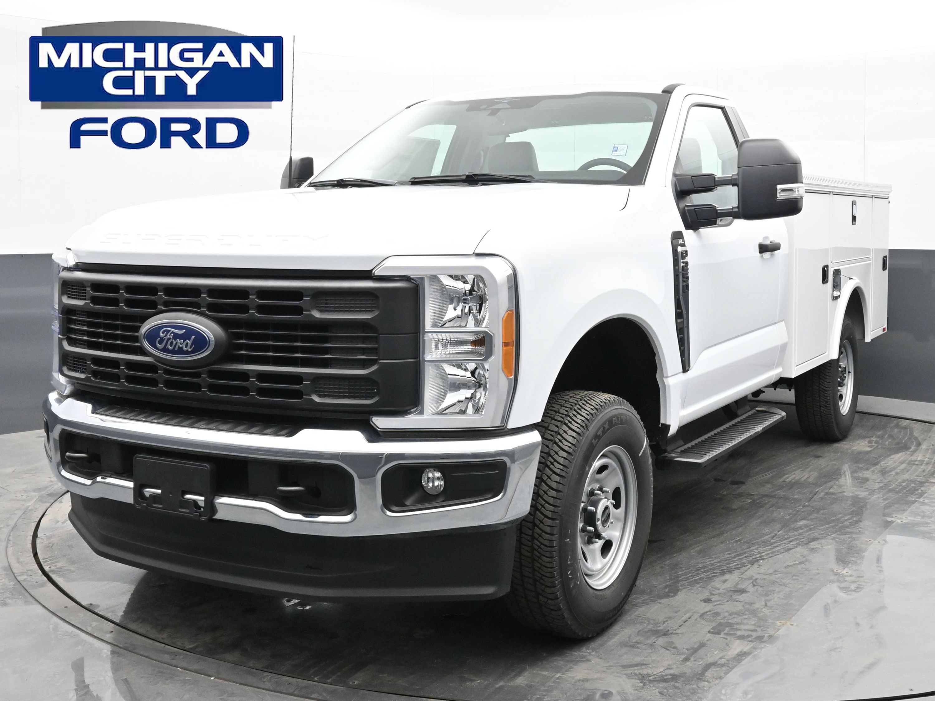2023 Ford Super Duty F-250 SRW XL XL 4WD Reg Cab 8 Box