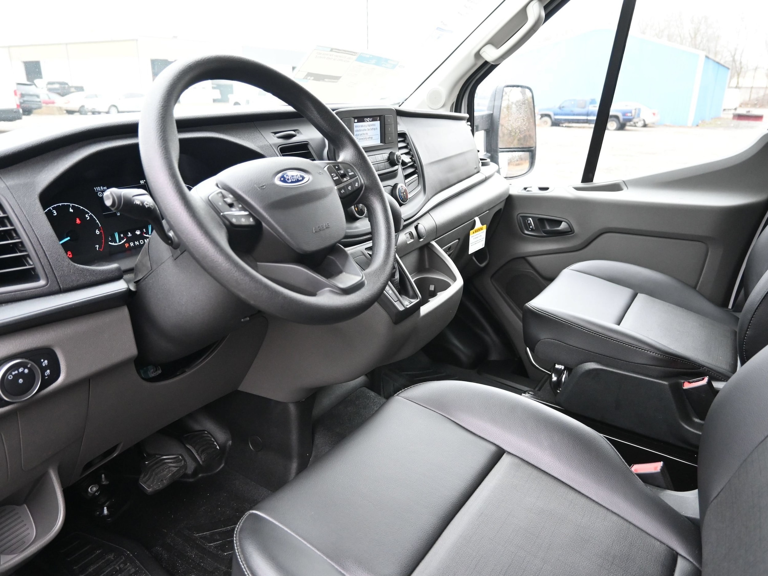 2025 Ford Transit Cutaway Base - Photo 6