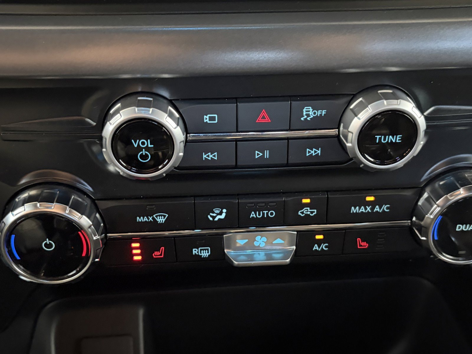 2025 Ford F-150 XLT - Photo 15