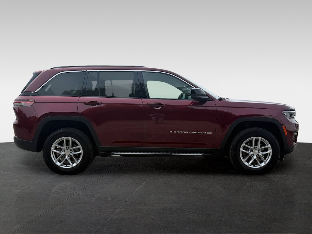 Used 2025 Jeep Grand Cherokee Laredo X Laredo X 4x4