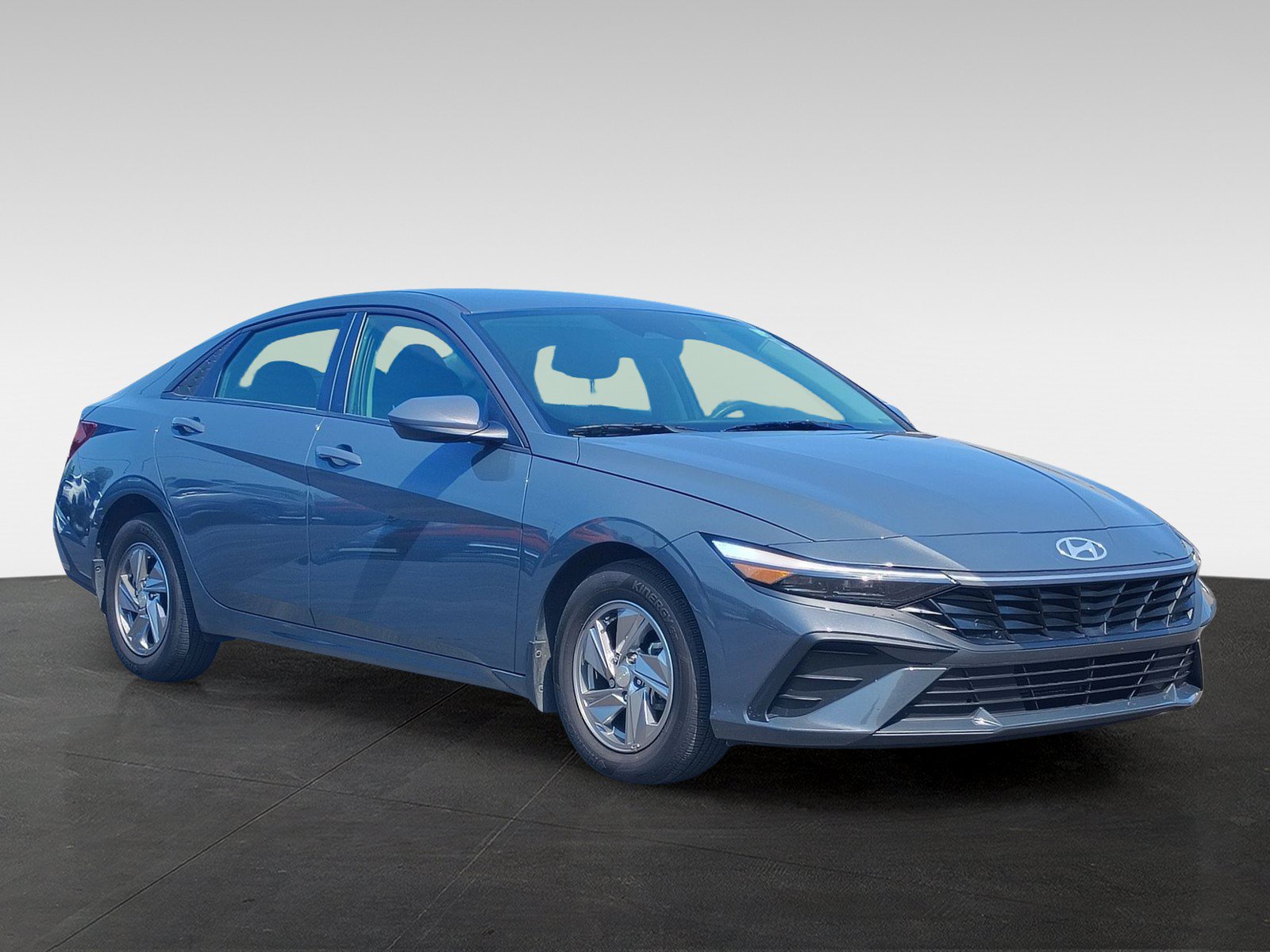 Certified 2025 Hyundai Elantra SE Sedan