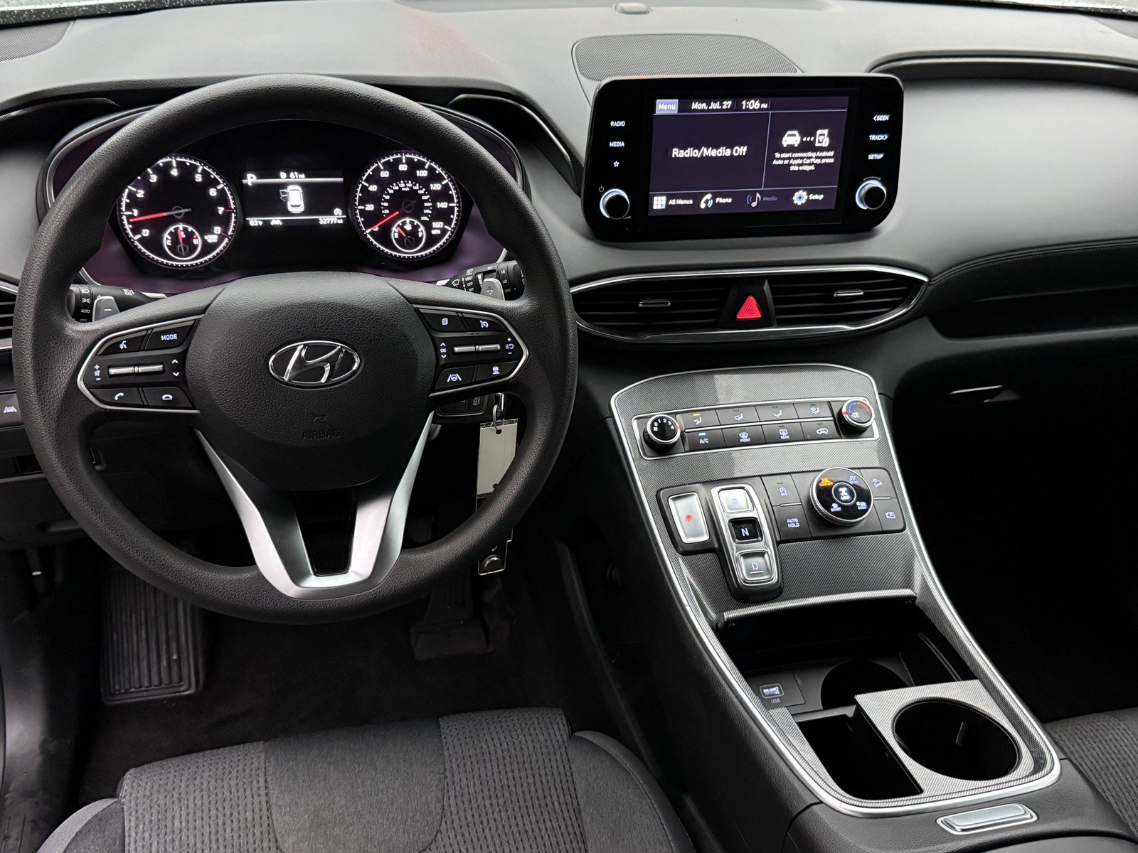 2023 Hyundai Santa Fe SE - Photo 21