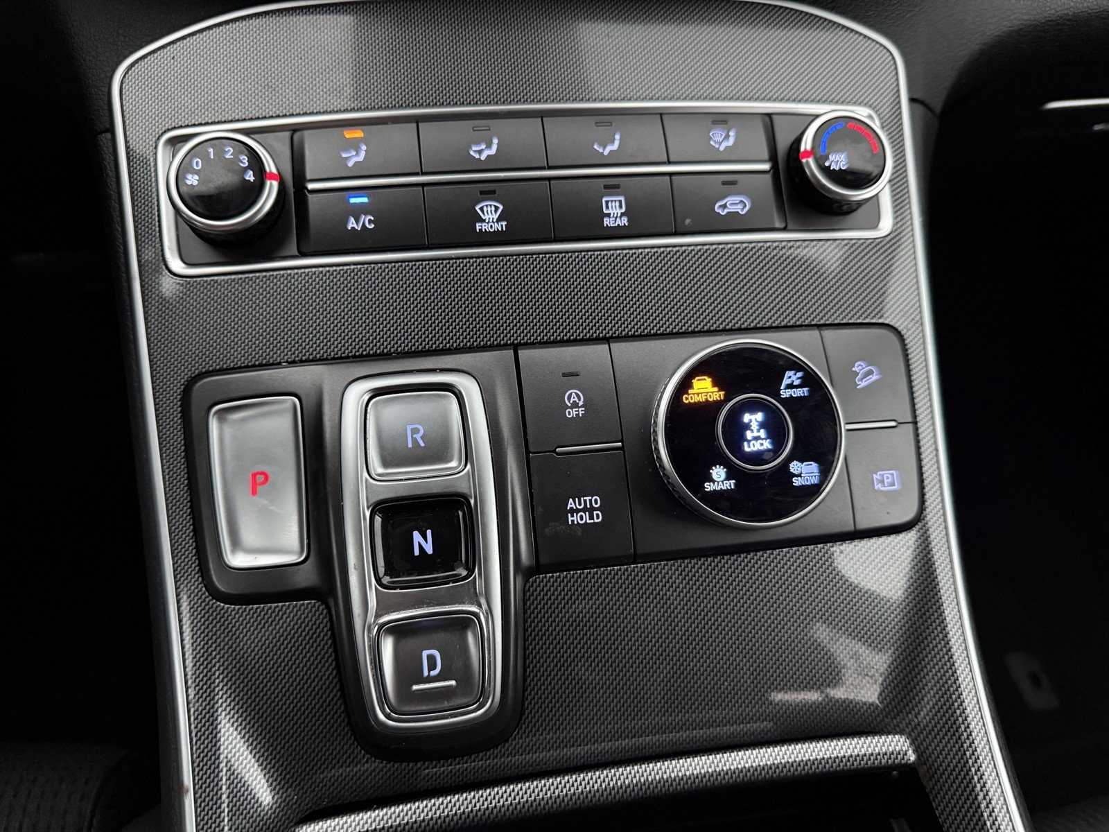 2023 Hyundai Santa Fe SE - Photo 13