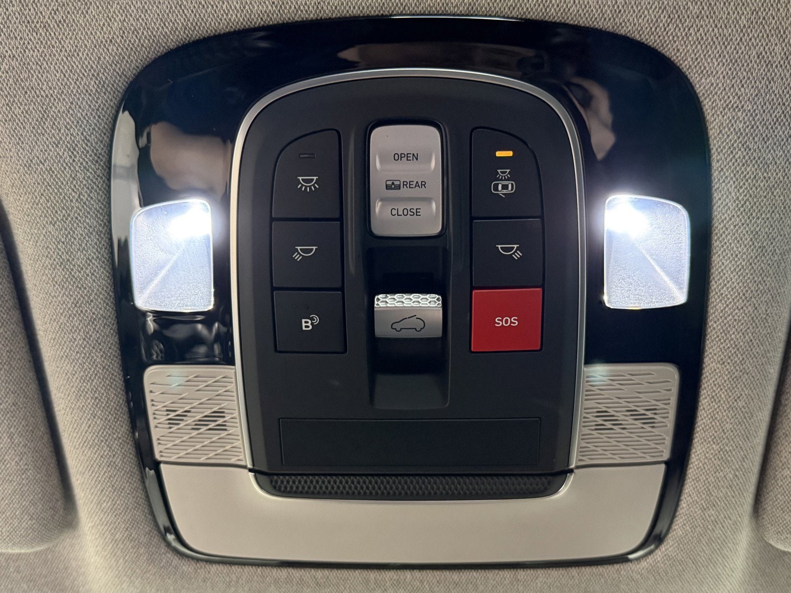 2023 Hyundai Palisade Limited - Photo 31