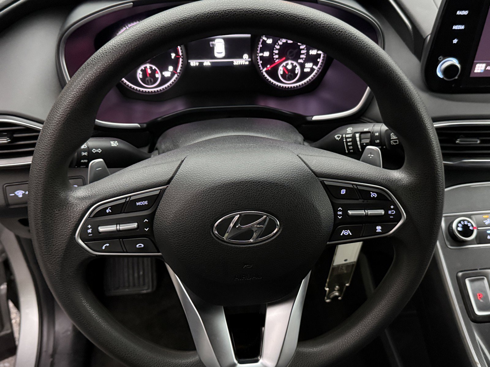2023 Hyundai Santa Fe SE - Photo 16