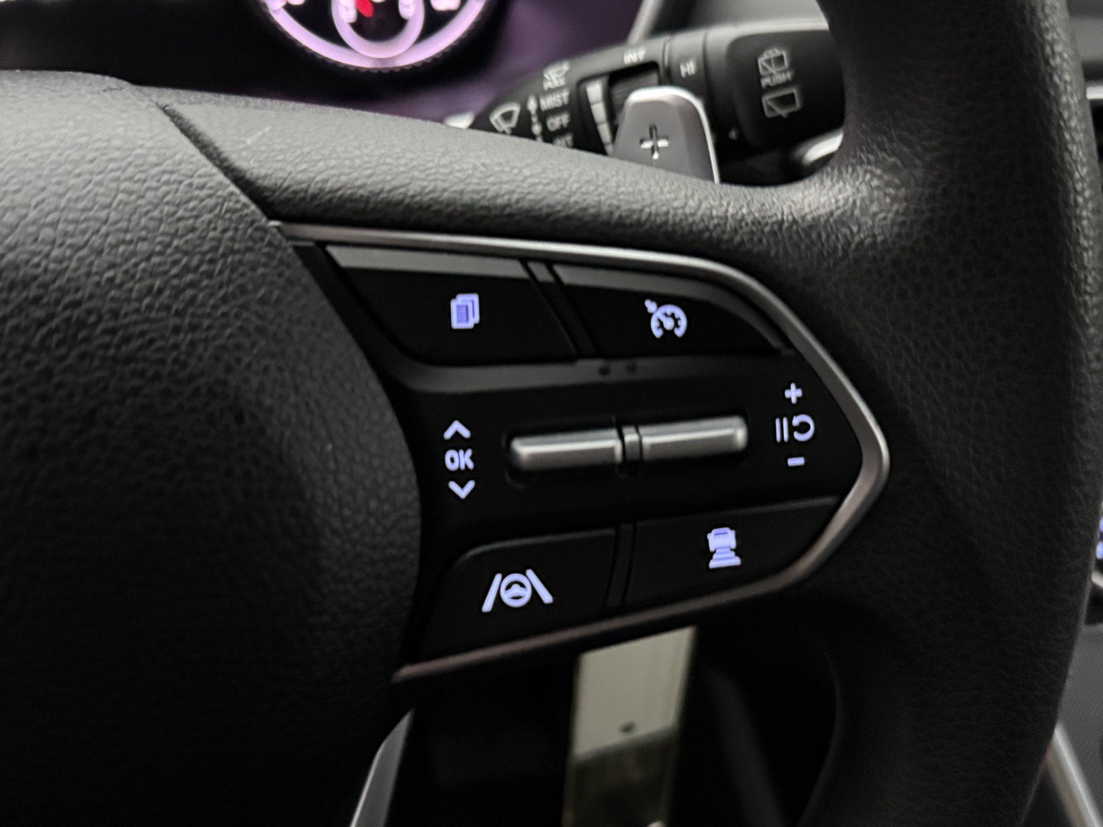 2023 Hyundai Santa Fe SE - Photo 18