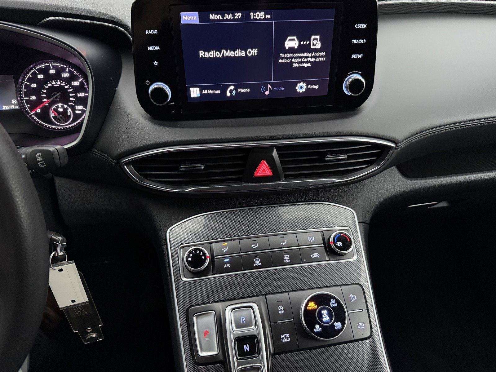 2023 Hyundai Santa Fe SE - Photo 12