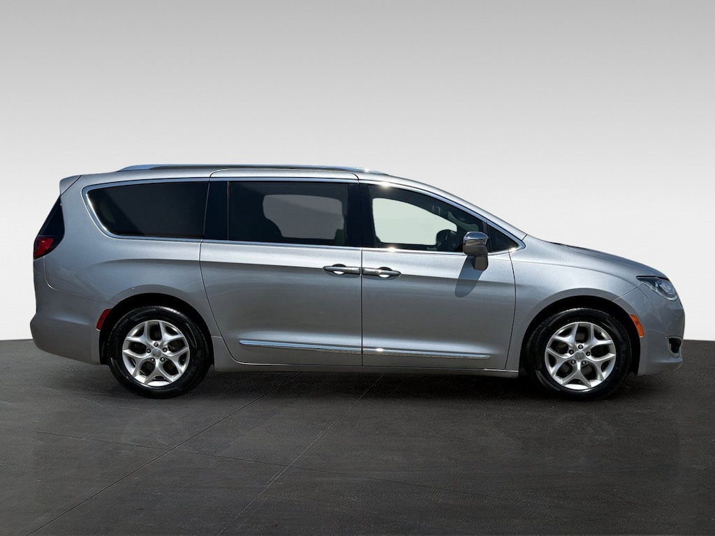 Used 2020 Chrysler Pacifica Limited Van Passenger Van