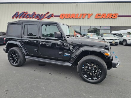 2023 Jeep Wrangler 4xe Sahara SUV
