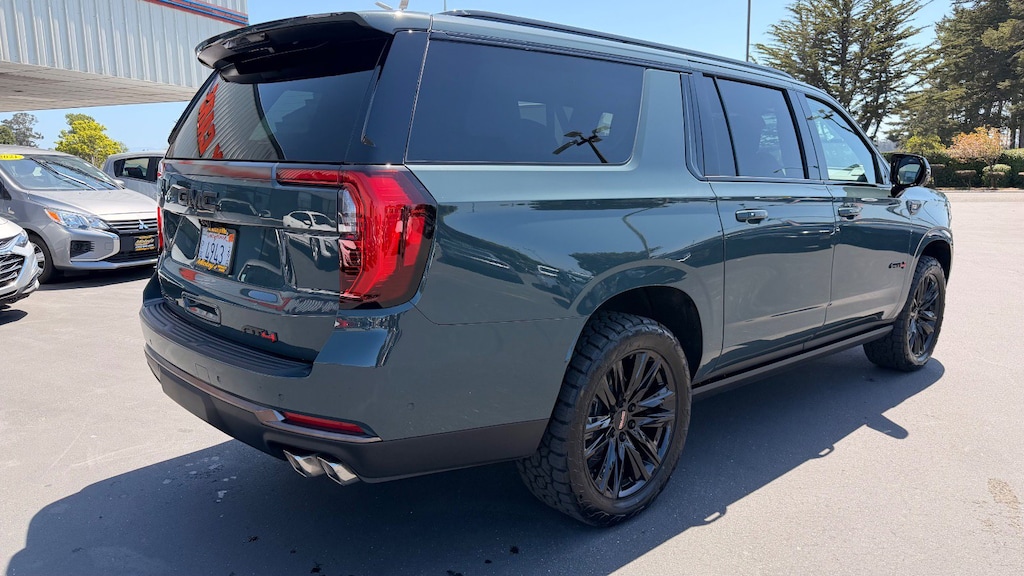 Used 2026 GMC Yukon XL AT4 Ultimate SUV