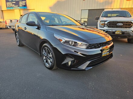 2024 Kia Forte LXS Sedan