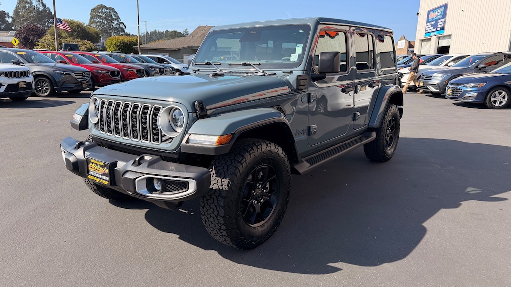 Used 2025 Jeep Wrangler 4xe Sahara SUV