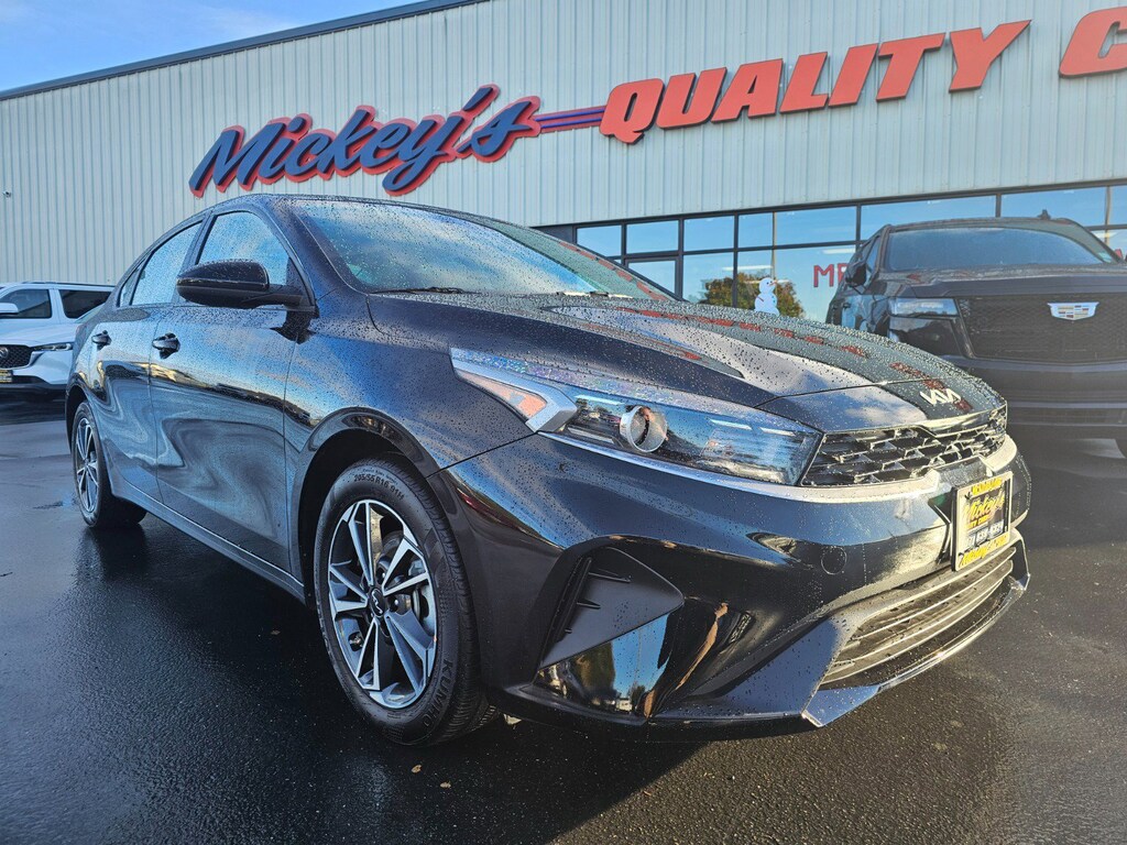 Used 2023 Kia Forte LXS Sedan