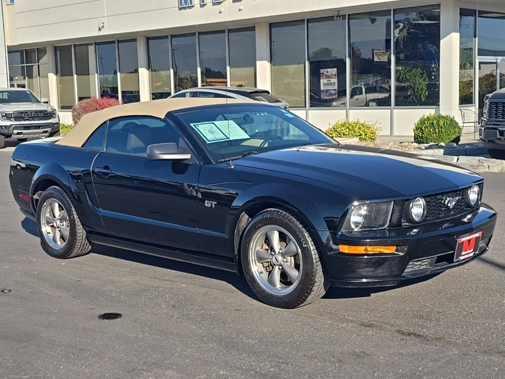 2006 Ford Mustang
