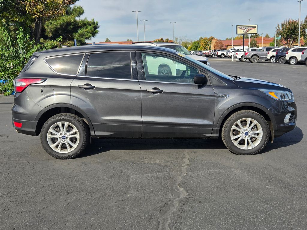 Used 2017 Ford Escape SE SUV