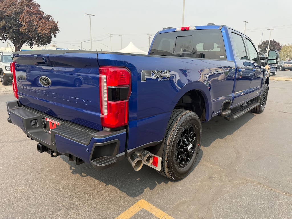 New 2026 Ford Super Duty F-350® Lariat® TRUCK