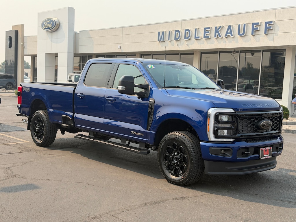 New 2026 Ford Super Duty F-350® Lariat® TRUCK