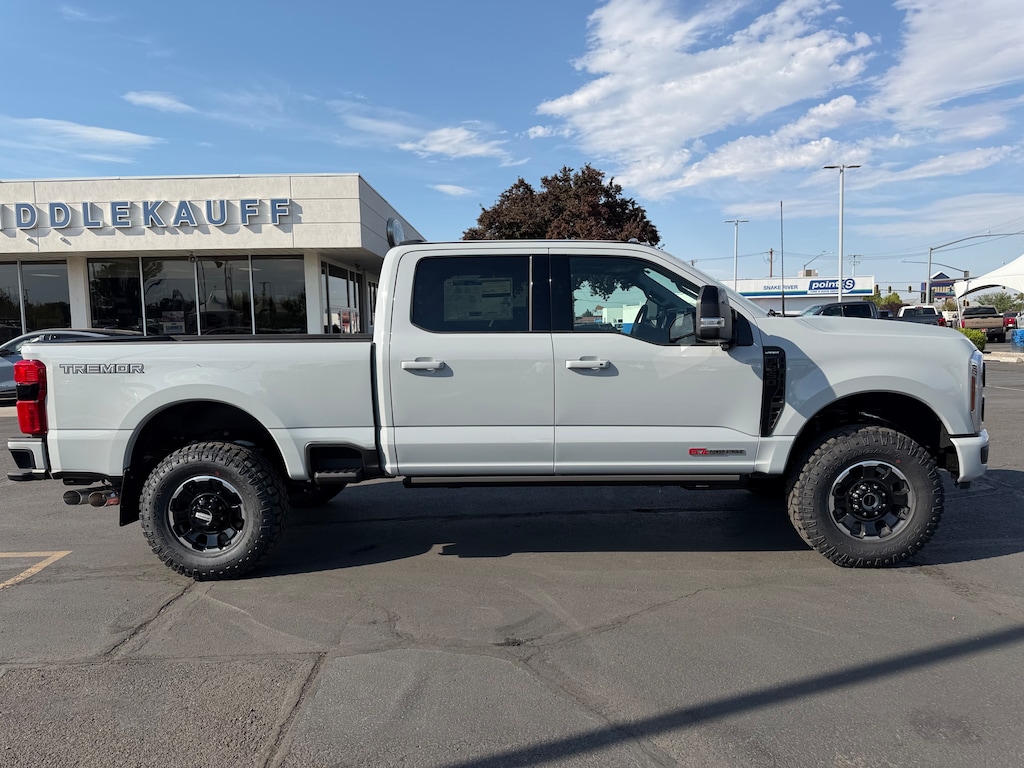 New 2026 Ford Super Duty F-350® Lariat® TRUCK