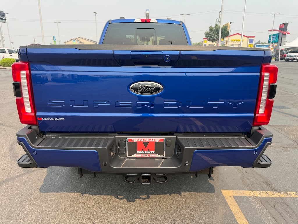 New 2026 Ford Super Duty F-350® Lariat® TRUCK