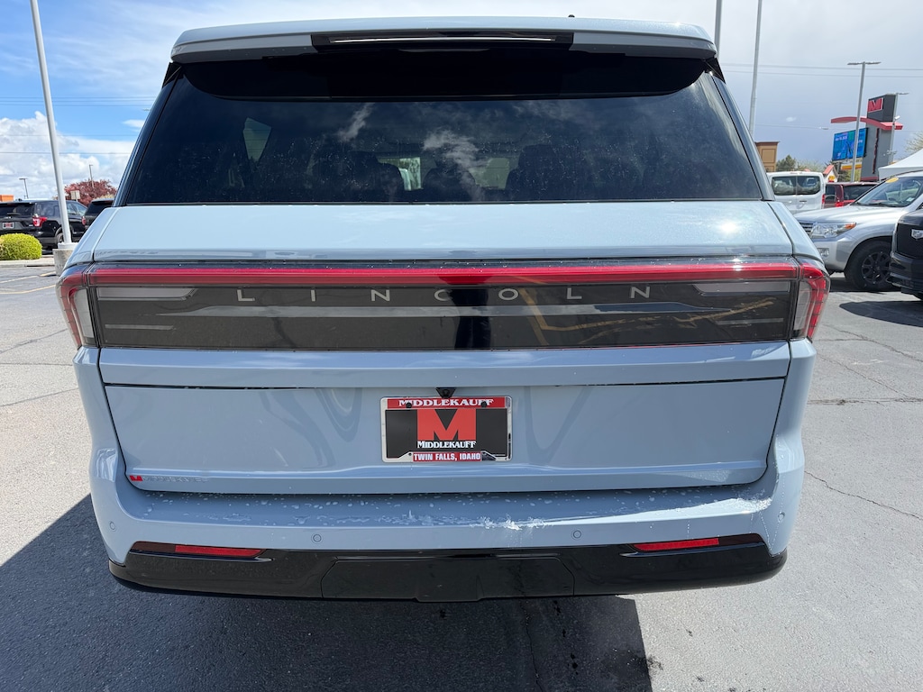 New 2026 Lincoln Navigator L Reserve SUV
