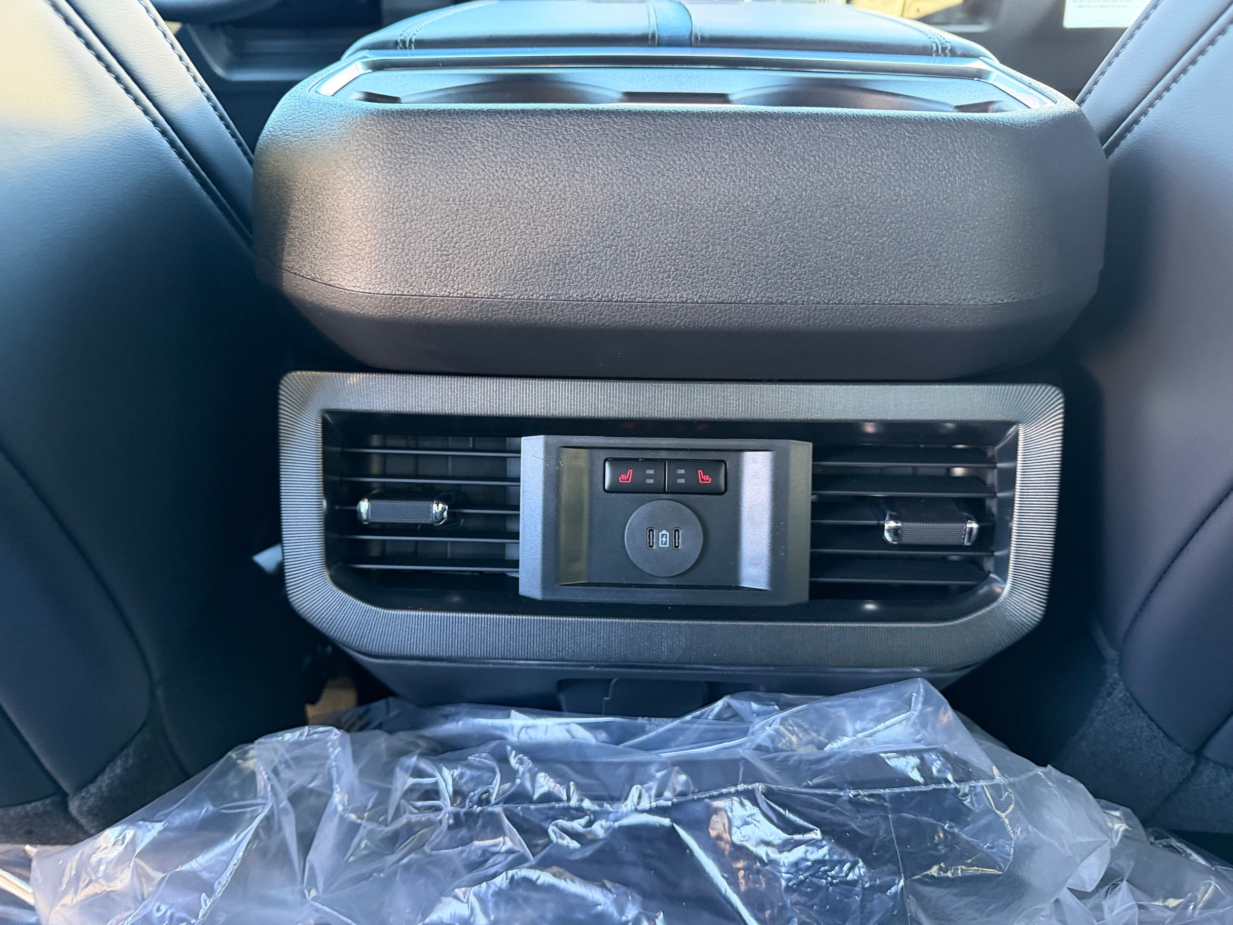 2026 Ford F-350 Super Duty Platinum - Photo 19