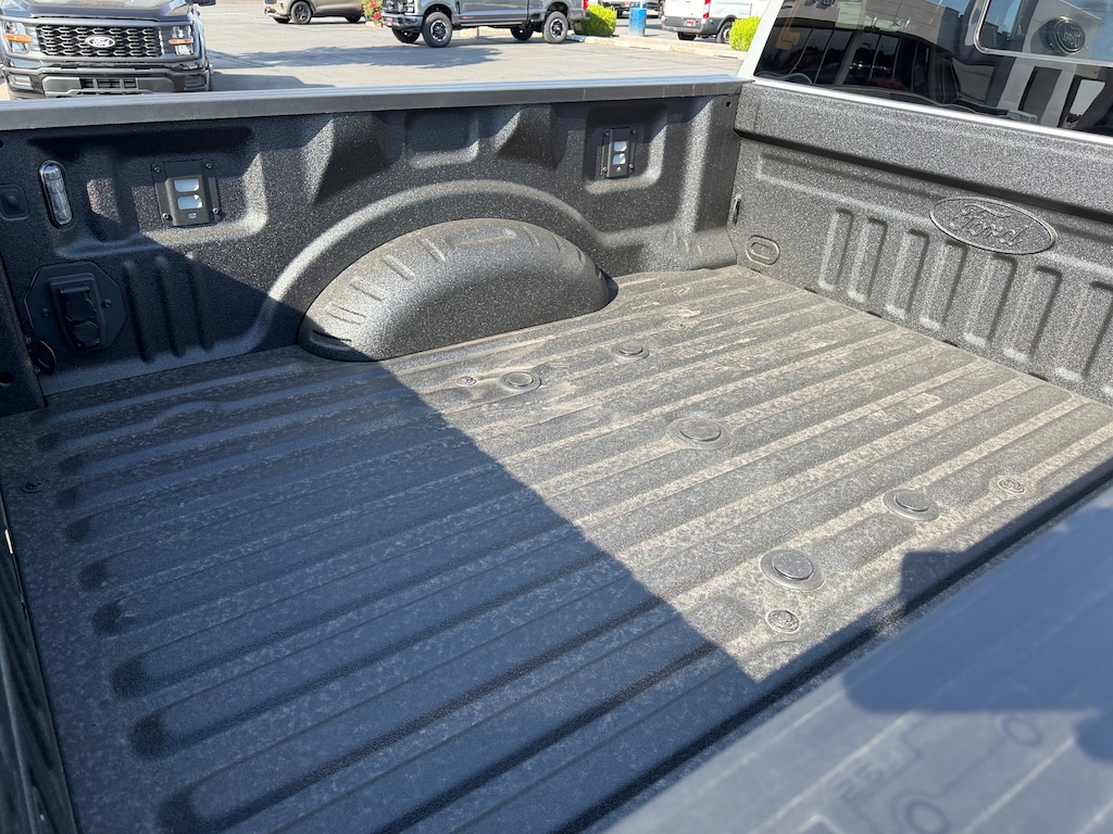 New 2026 Ford Super Duty F-350® Lariat® TRUCK