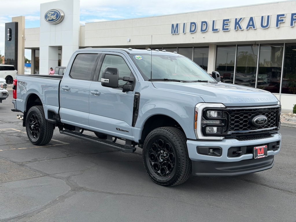 New 2026 Ford Super Duty F-350® Lariat® TRUCK
