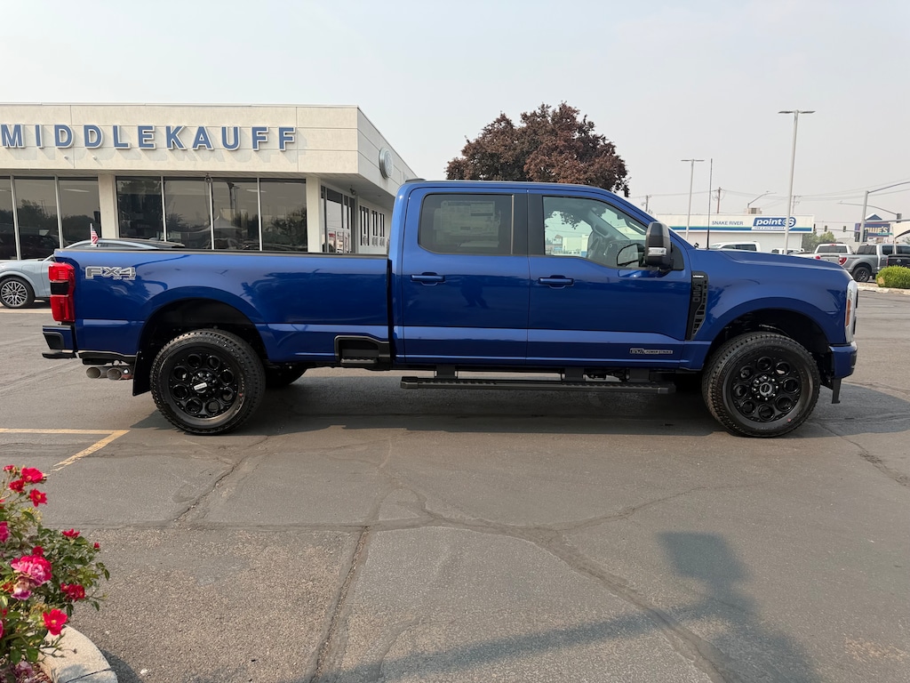 New 2026 Ford Super Duty F-350® Lariat® TRUCK