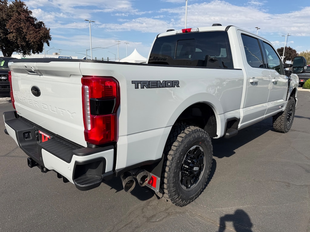 New 2026 Ford Super Duty F-350® Lariat® TRUCK