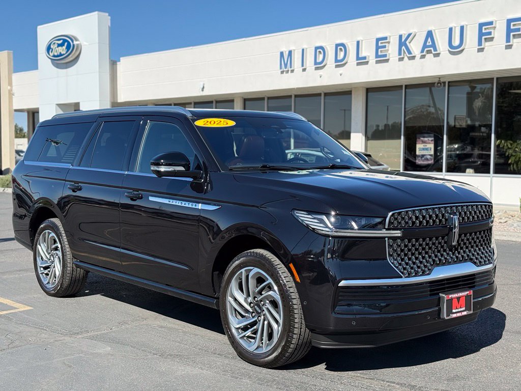 2025 Lincoln Navigator