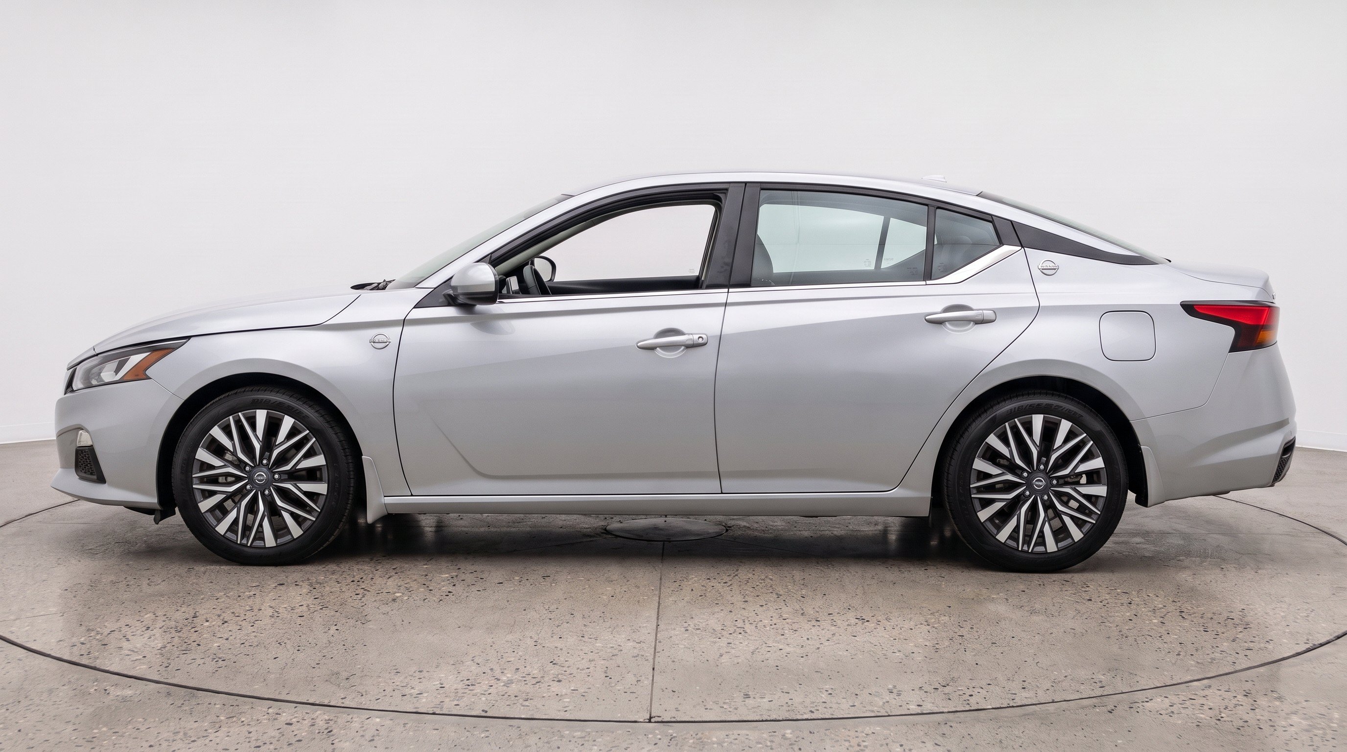 Thumbnail: 2026 Nissan Altima - 5