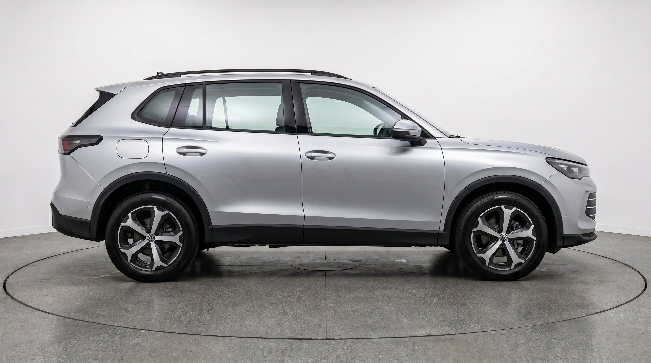 Thumbnail: 2026 Volkswagen Tiguan - 10
