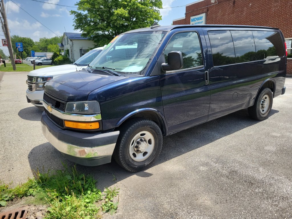 2019 Chevrolet Express Passenger LT