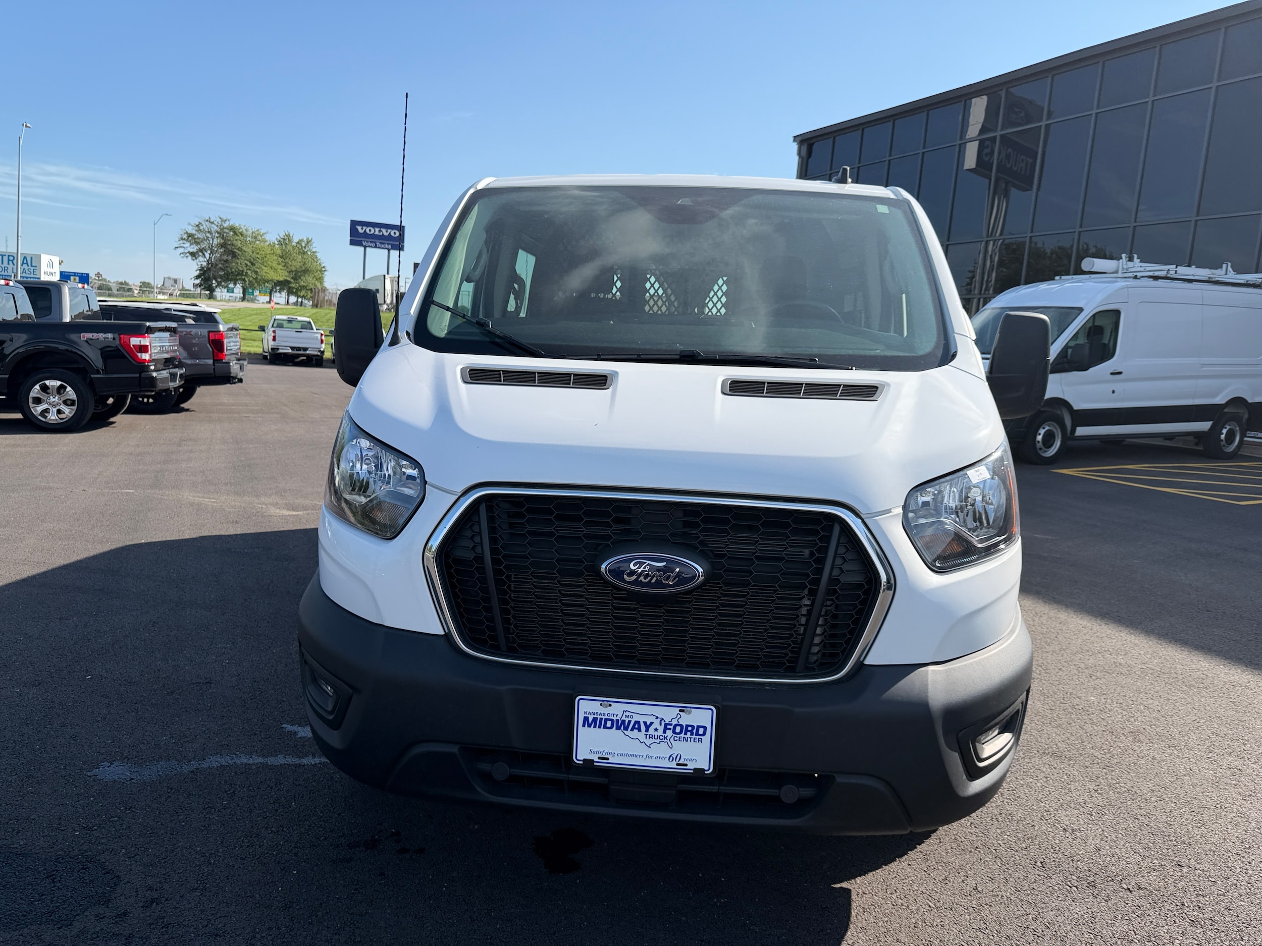 Used 2024 Ford Transit Van Base with VIN 1FTBR1Y8XRKA87664 for sale in Kansas City