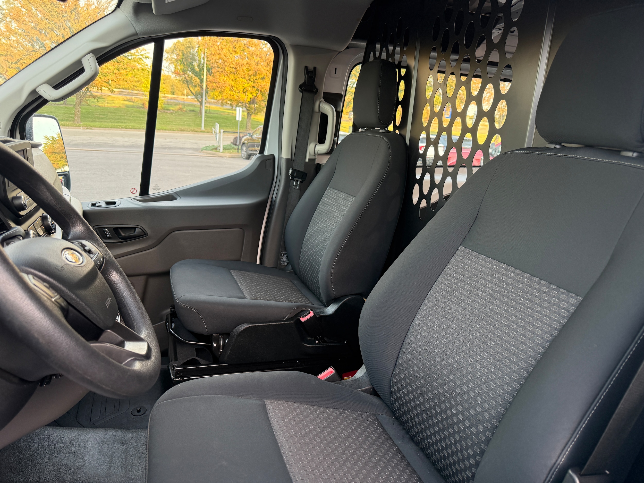 Used 2025 Ford Transit Van Base with VIN 1FTBR1Y86SKA59527 for sale in Kansas City