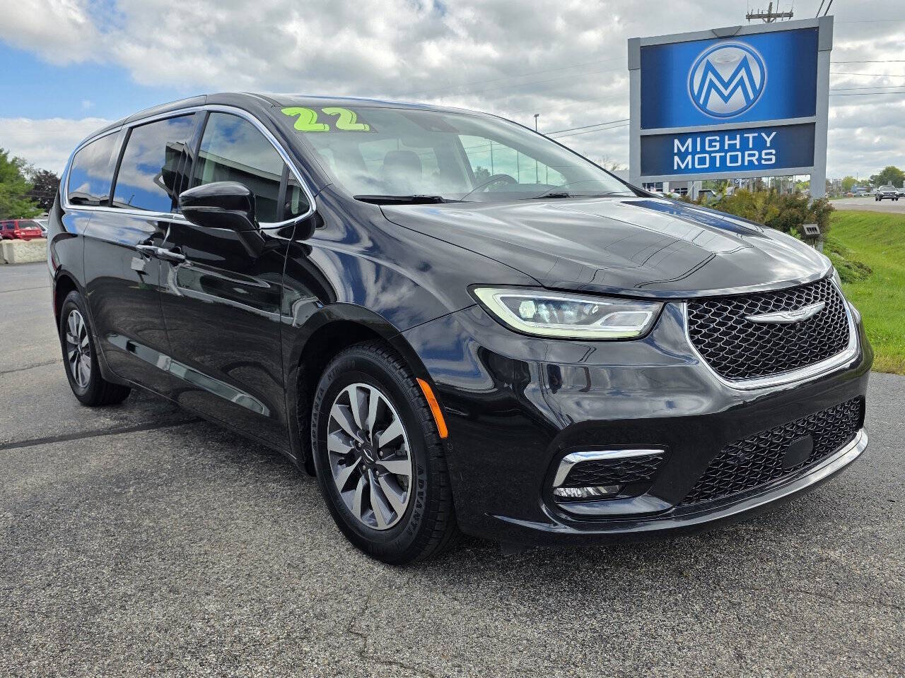 2022 Chrysler Pacifica Hybrid