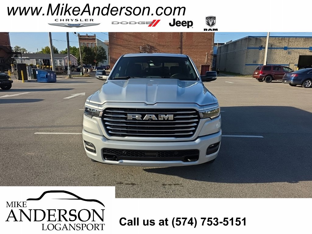 2027 Ram 1500 LARAMIE CREW CAB 4X4 5'7 BOX Pickup