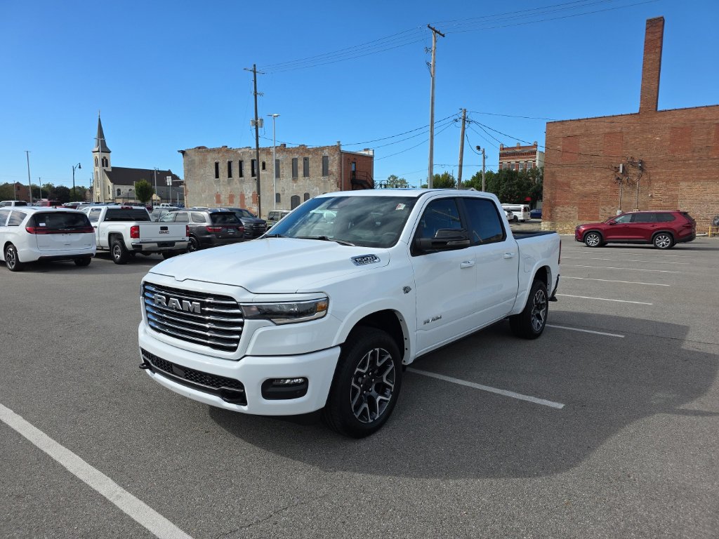 New 2027 Ram 1500 LARAMIE CREW CAB 4X4 5'7 BOX Pickup