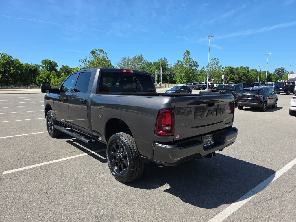 New 2026 Ram 2500 BLACK EXPRESS CREW CAB 4X4 6'4 BOX Pickup