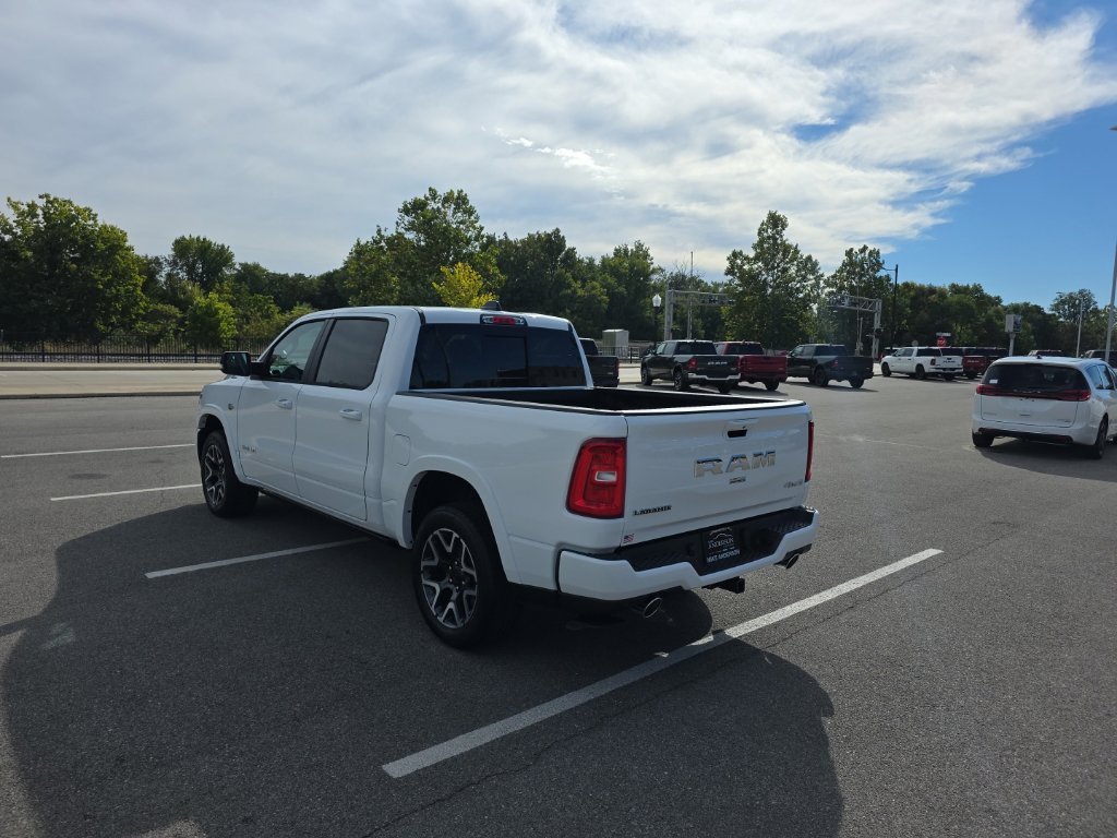 New 2027 Ram 1500 LARAMIE CREW CAB 4X4 5'7 BOX Pickup