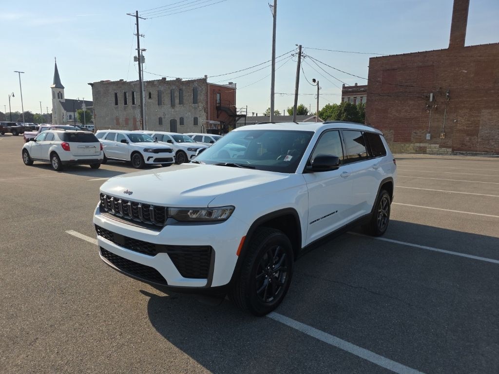 New 2027 Jeep Grand Cherokee L LAREDO ALTITUDE 4X4 Sport Utility