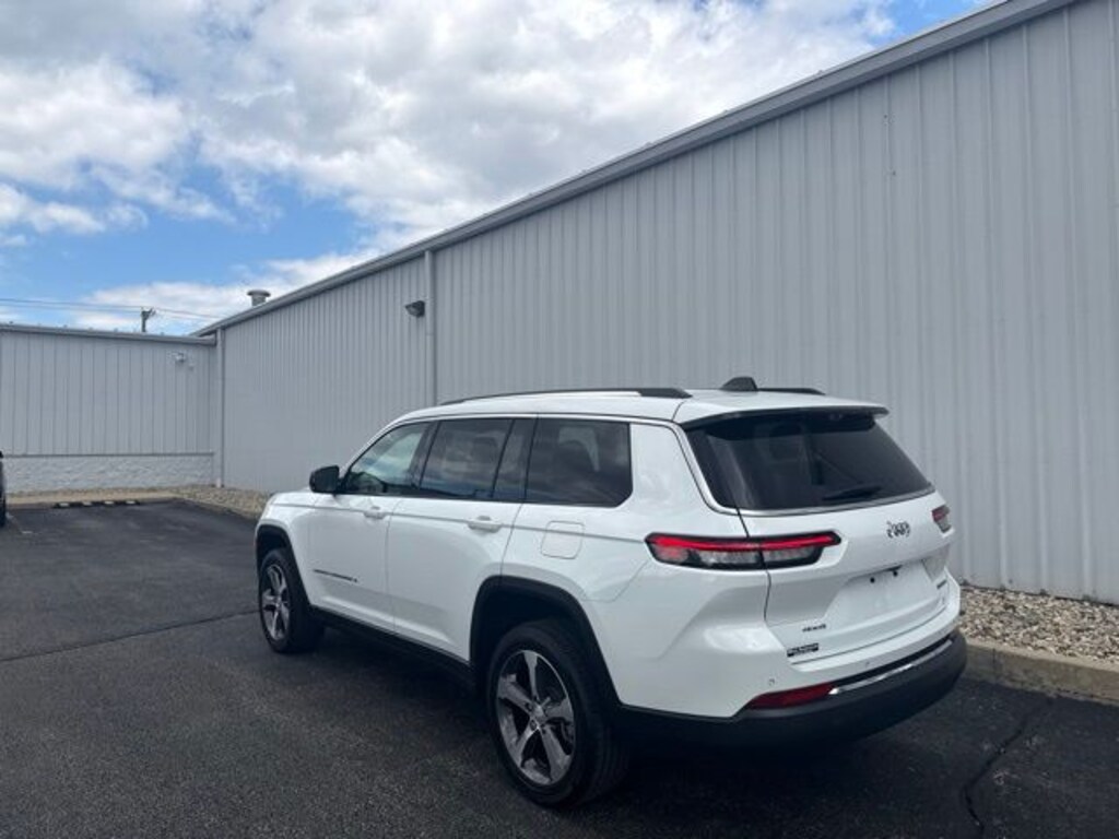 Used 2023 Jeep Grand Cherokee Limited SUV