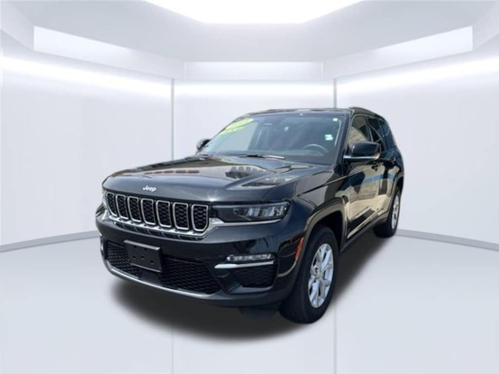 Used 2023 Jeep Grand Cherokee Limited SUV