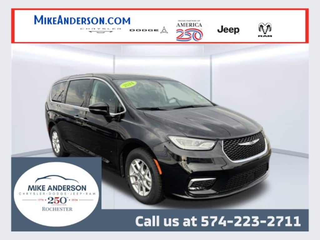 Used 2024 Chrysler Pacifica Touring L Minivan/Van