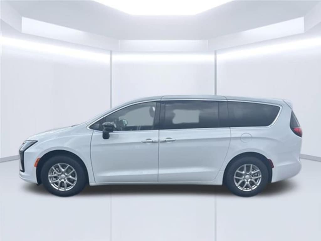 New 2027 Chrysler Pacifica SELECT Passenger Van